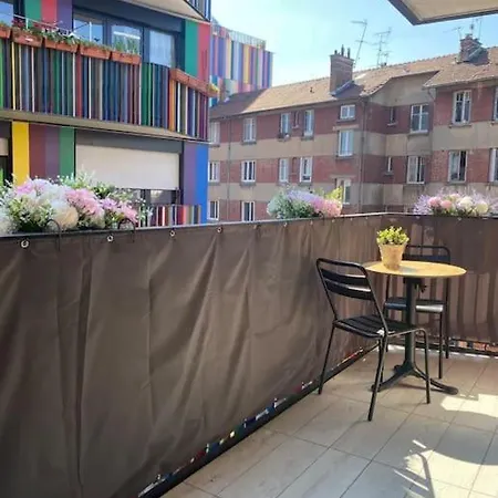 Avec Balcon Proche De Paris Apartman La Courneuve